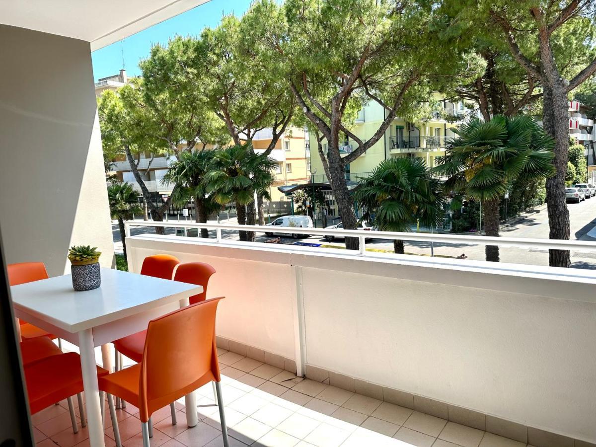 Apartament Sabbiadoro Center Lignano Sabbiadoro Buitenkant foto