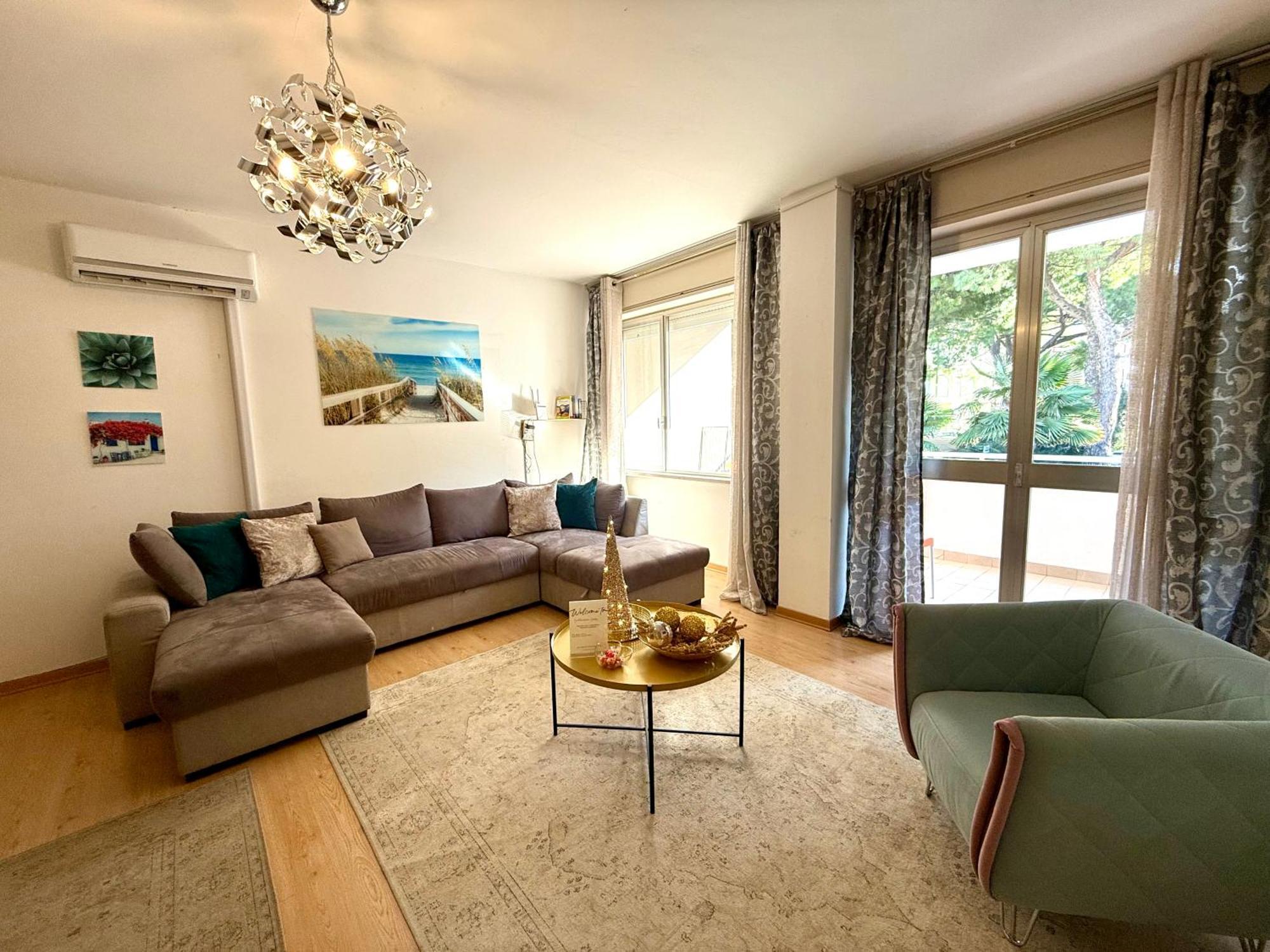 Apartament Sabbiadoro Center Lignano Sabbiadoro Buitenkant foto